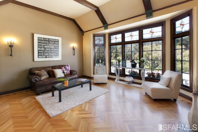 3905 Lincoln,  Photo