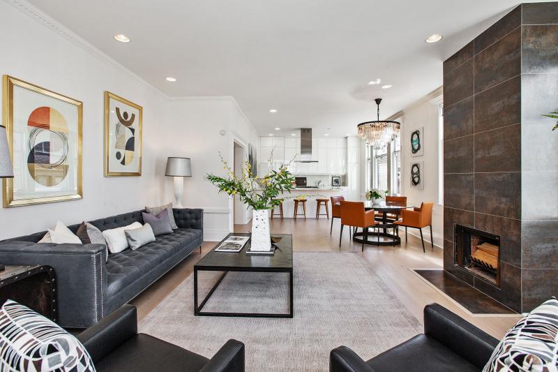 1301 Clay Street #6,  Photo